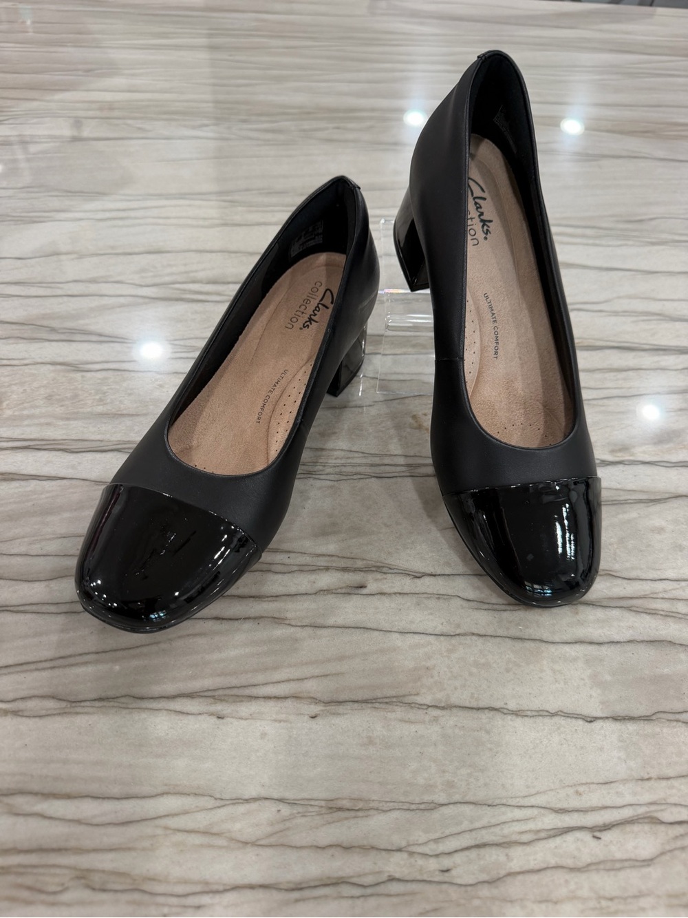 Clarks Marilyn Sara Black Leather Patent Cap Toe Pumps Heels Women’s 8 M